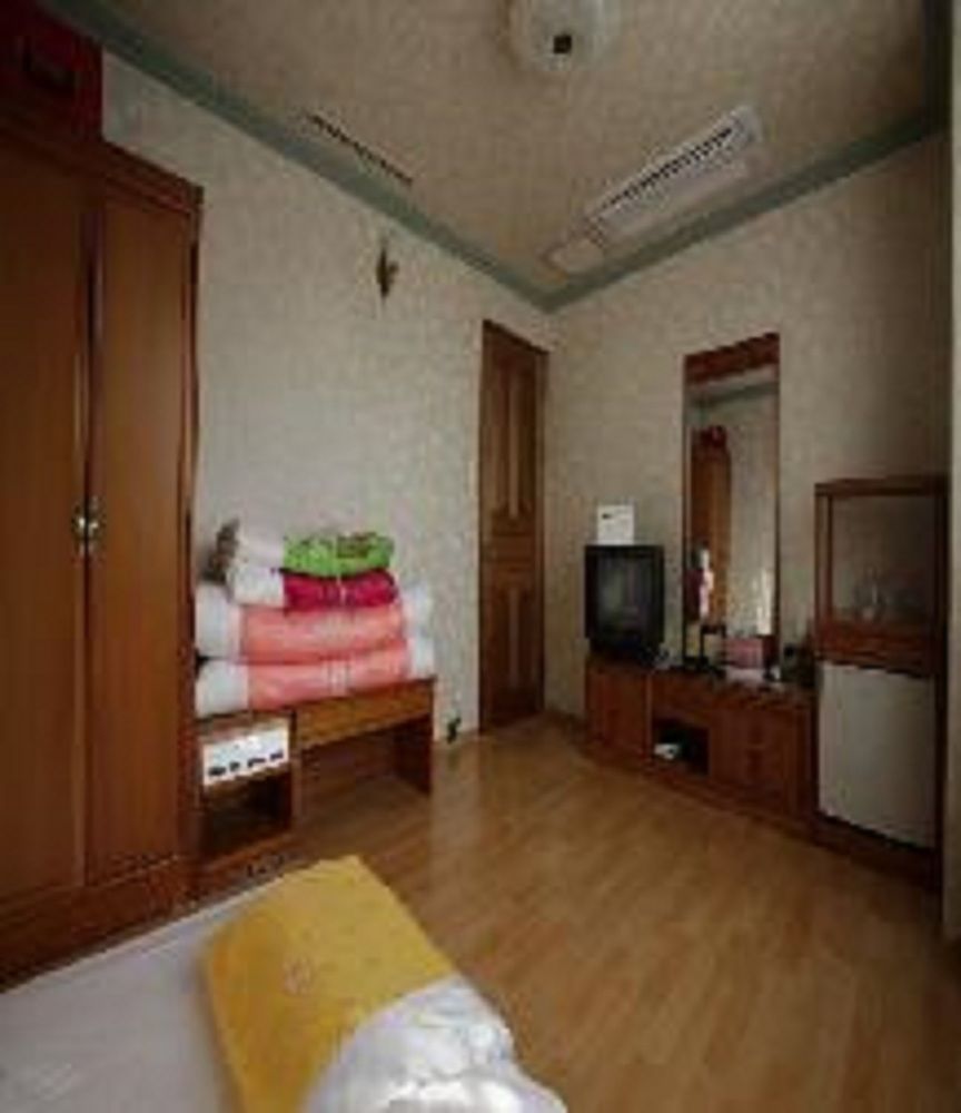 Geoje Tourist Hotel ภายนอก รูปภาพ